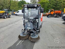 HAKO Citymaster 600 mit 2 Besen,Mähwerk,Winterdienst