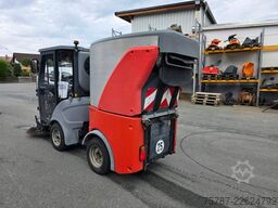 HAKO Citymaster 600 mit 2 Besen,Mähwerk,Winterdienst