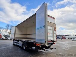 Mercedes-Benz Actros 1833 4x2 - Bussbygg box sidedoors - Load...