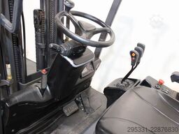 Hyundai 16 B-9