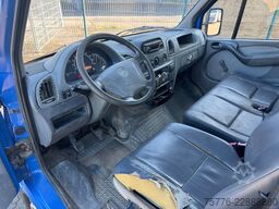 MERCEDES-BENZ Sprinter Pritsche 208 CDI