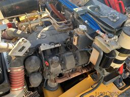 Bell B40D with Tailgate