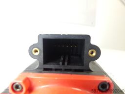 Fanuc A06B-0377-B577 AC Servo Motor SN:C017F1597 + A860-0365-T001 Pulsecoder