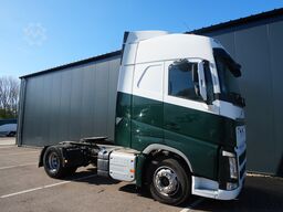 Volvo FH 420 tractor unit