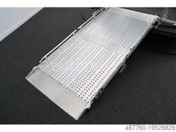 VOLKSWAGEN Crafter 35 Aut. KTW Krankentransport Liege+Trage