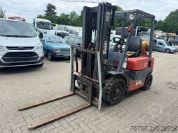 Tailift FG25 **LOW WORKING HOURES-450CM HIGH-SIDESHIFT**