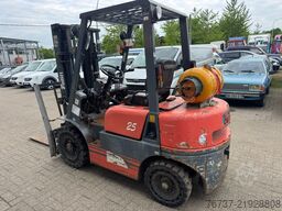 Tailift FG25 **LOW WORKING HOURES-450CM HIGH-SIDESHIFT**