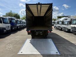 MERCEDES-BENZ ACTROS 2548 L Getränkekoffer 7,7 m LBW 2 T*LENK