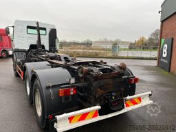 Renault Kerax 370 6x4 - Spring/Spring - Hub reduction -...