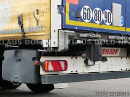 FRUEHAUF Pritsche Plane SAF Achsen Scheibenbremsen
