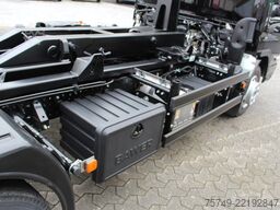 Fuso Canter FUSO 9C18  City Abrollkipper Hooklift Black Edition