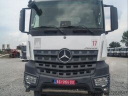 Mercedes-Benz Arocs 8x8 Euro 6
