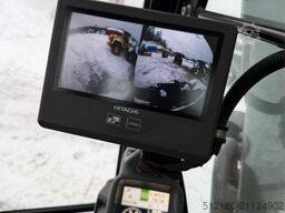 Hitachi ZX170W-5B Wheeled machine with 2 chains, grading b