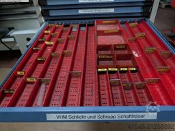 UNBEKANNT 12 Schubladen