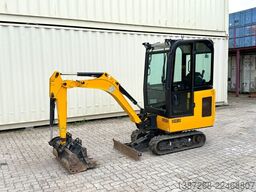 JCB 15C-1 / 825 H /  3 x Löffel / Kabine