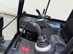 JCB 15C-1 / 825 H /  3 x Löffel / Kabine