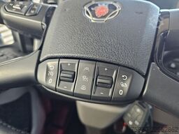 Scania S770 8x4/4 / 180.000 KG / HYDRAULIC