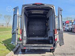 FORD TRANSIT 2.0 L3H3 RWD Navi