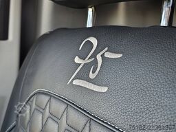 VOLKSWAGEN TRANSPORTER 2.0 TDI L2H1 BULLI Cockpit !