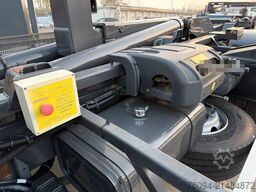 DAF CF 75.250 Abrollkipper KRAN FUNK