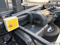 DAF CF 75.250 Abrollkipper KRAN FUNK