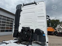 VOLVO 650 6x4 EURO 6 Sattelzugmaschine