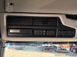 SCANIA S 650 A6x4NB 6x4 Sattelzugmaschine