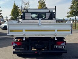 MAN TGL 8.220 / 2 x AHK / 3 SITZE