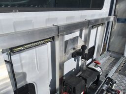 Universal LAADBAK AUTOAMBULANCE LENGTE 4.85 METER + ELEKT...