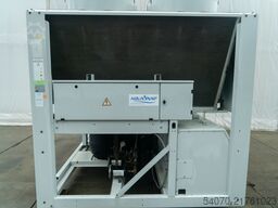 Used Industrial chiller Carrier 367 kW - 2008 yom | With warranty