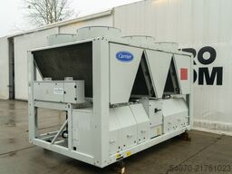 Used Industrial chiller Carrier 367 kW - 2008 yom | With warranty