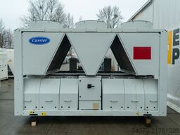 Used Industrial chiller Carrier 367 kW - 2008 yom | With warranty