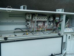 Used Industrial chiller Carrier 367 kW - 2008 yom | With warranty