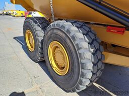 CAT 725C2