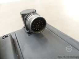 Siemens 1FT6082-1AH71-1AG1 AC-VSA-Motor SN: YFN917599401005 mit B01 2048 S/R