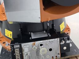 KUKA KR 210-2 2000   (V)KR C2 ed05