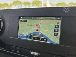 MERCEDES-BENZ SPRINTER 319 Bakwagen Laadklep