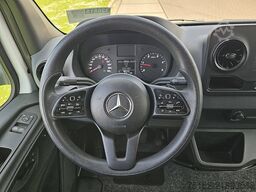 MERCEDES-BENZ SPRINTER 319 Bakwagen Laadklep