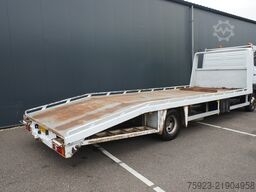 Mercedes-Benz 814 machine transporter truck