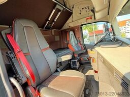 VOLVO FH 750 6X2/4 in Voll- Ausstattung, Kipphydraulik