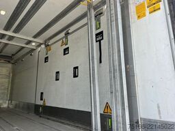 MERCEDES-BENZ ANTOS 2535 L Kühloffer 7,40 m LBW 2 T*Lenkachse