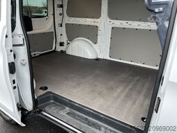 Mercedes-Benz Vito 119 CDI 4x4 Kasten Kompakt LED Klima Sitzh. Kamera