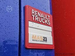 RENAULT D 250 14.3T 6 CYL. LIFT