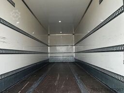 Pacton PACTON GESLOTEN AANHANGER MET LAADKLEP