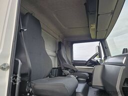 M.A.N. 18.340 TGM 3.000 KG TAILLIFT