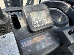 TOYOTA 02-8FDF25 Triplo 500 Freelift / Sideshift / Vorkversteller Diesel 2014
