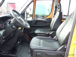 IVECO 70 C 18 DoKa/Kipper/Palfinger Kran/Greifer/2xAHK