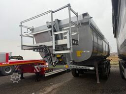 SCHMITZ CARGOBULL Thermomulde 24m³  isoliert