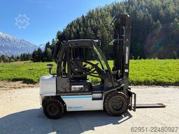 UniCarriers YG1D2A30Q