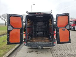 VOLKSWAGEN CRAFTER 2.0 TDI 140 AUT. L2H1